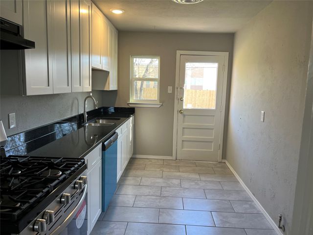 1500 Grace Street, Arlington, TX 76010