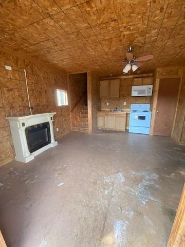 25142 County Road 131, Bedias, TX 77831