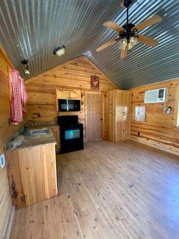 25142 County Road 131, Bedias, TX 77831