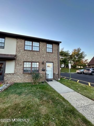 47 Village Green Way, Hazlet, NJ 07730