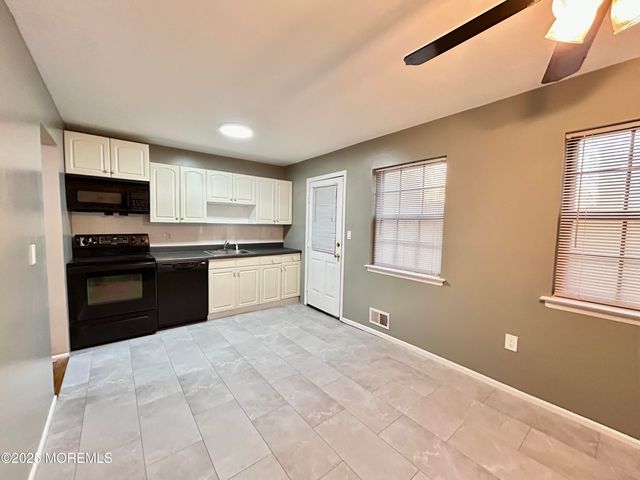 47 Village Green Way, Hazlet, NJ 07730