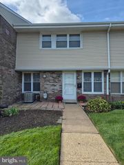 3850 WOODHAVEN #302, Philadelphia, PA 19154