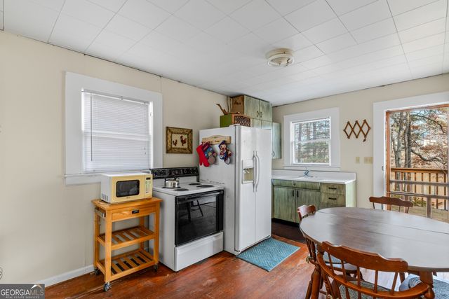 186 Arrow Point Road, Jackson, GA 30233