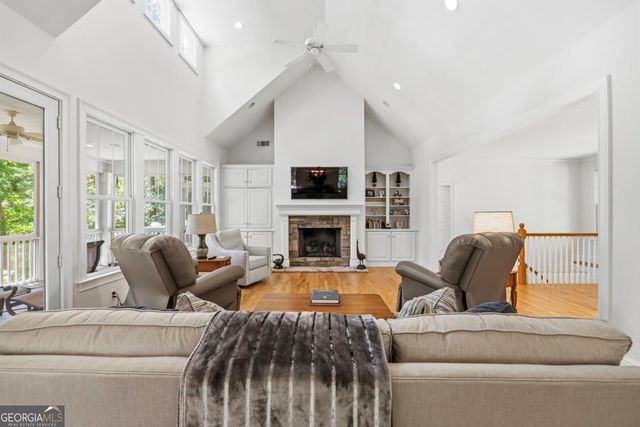 1010 Hubies Way, Greensboro, GA 30642