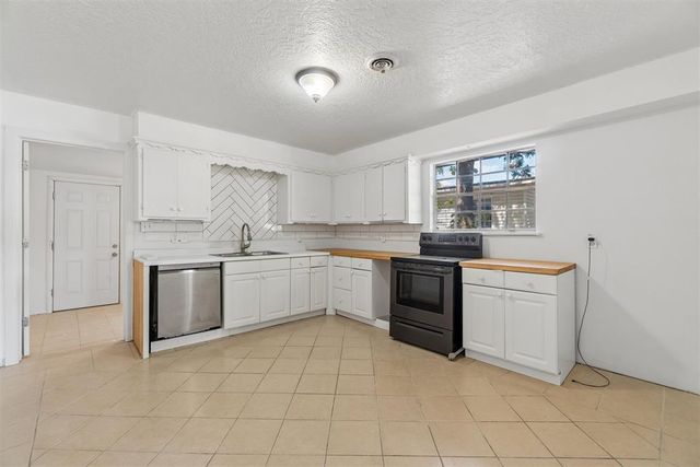 304 S Fourth Street, Noble, OK 73068