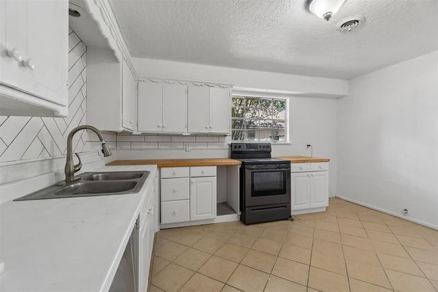 304 S Fourth Street, Noble, OK 73068