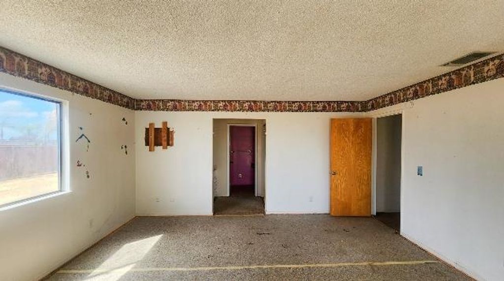 Image 10 of property listing at 20614 S Garfield Avenue, Riverdale, CA 93656