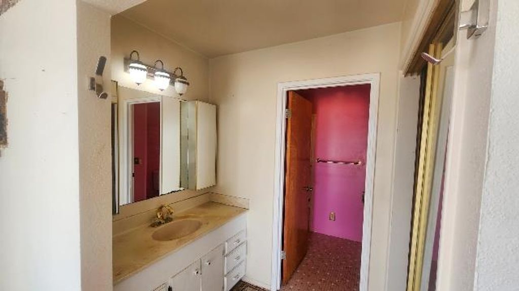 Image 11 of property listing at 20614 S Garfield Avenue, Riverdale, CA 93656