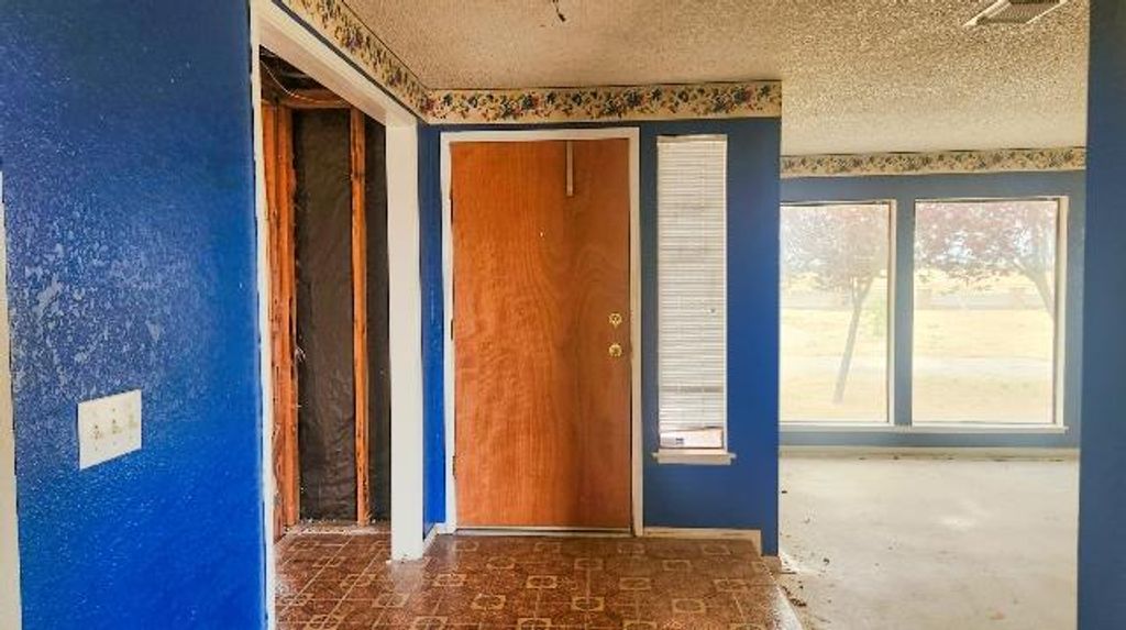 Image 2 of property listing at 20614 S Garfield Avenue, Riverdale, CA 93656