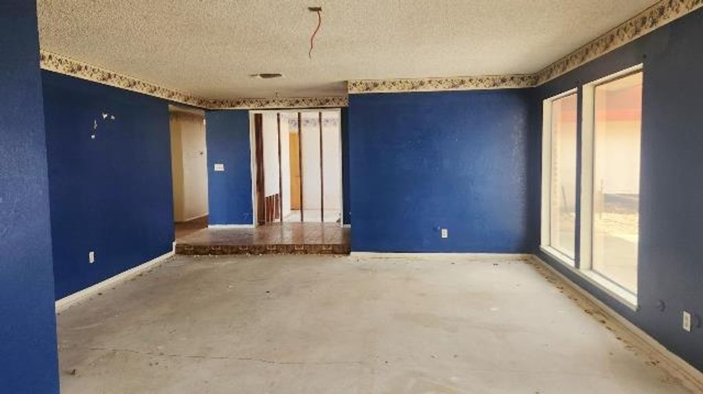 Image 4 of property listing at 20614 S Garfield Avenue, Riverdale, CA 93656
