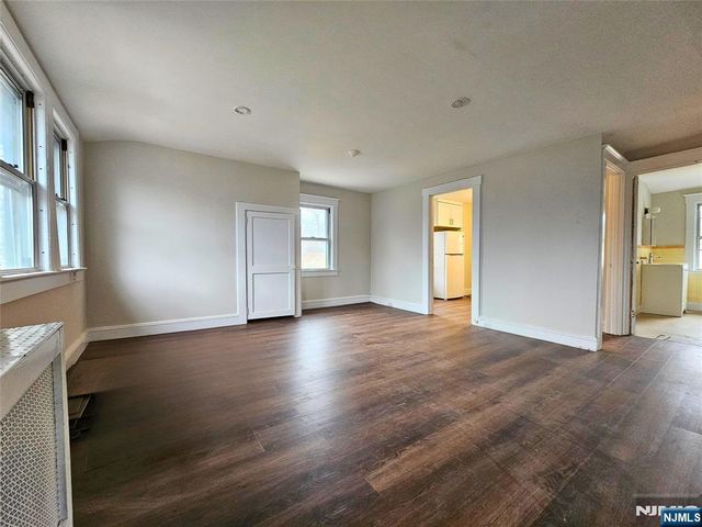 181 High Street 2nd Flr, Northvale, NJ 07647