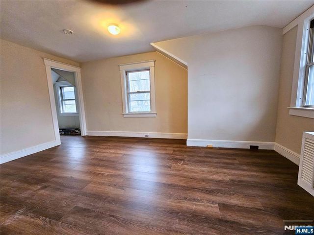 181 High Street 2nd Flr, Northvale, NJ 07647