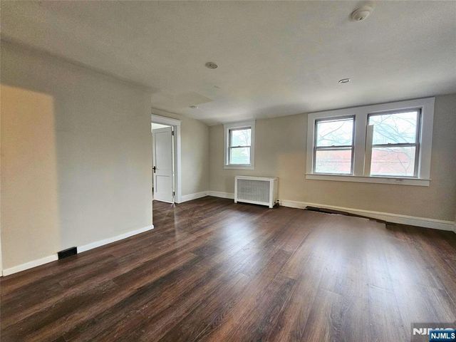 181 High Street 2nd Flr, Northvale, NJ 07647