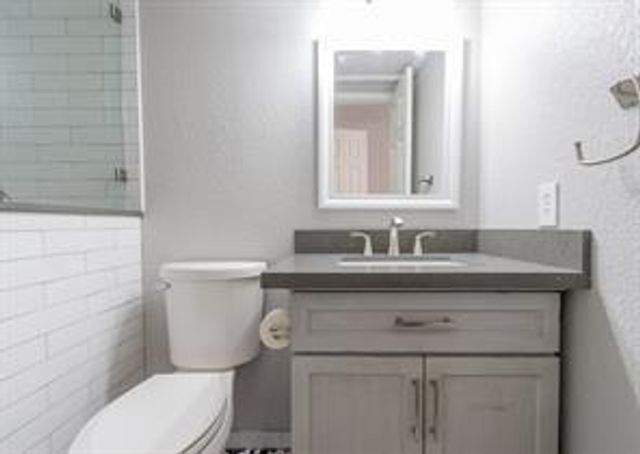 3900 Woodchase Drive 166, Houston, TX 77042