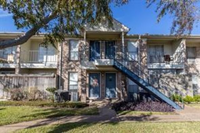 3900 Woodchase Drive 166, Houston, TX 77042