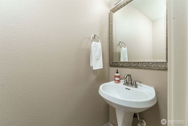 16915 SE 6th Street, Vancouver, WA 98684