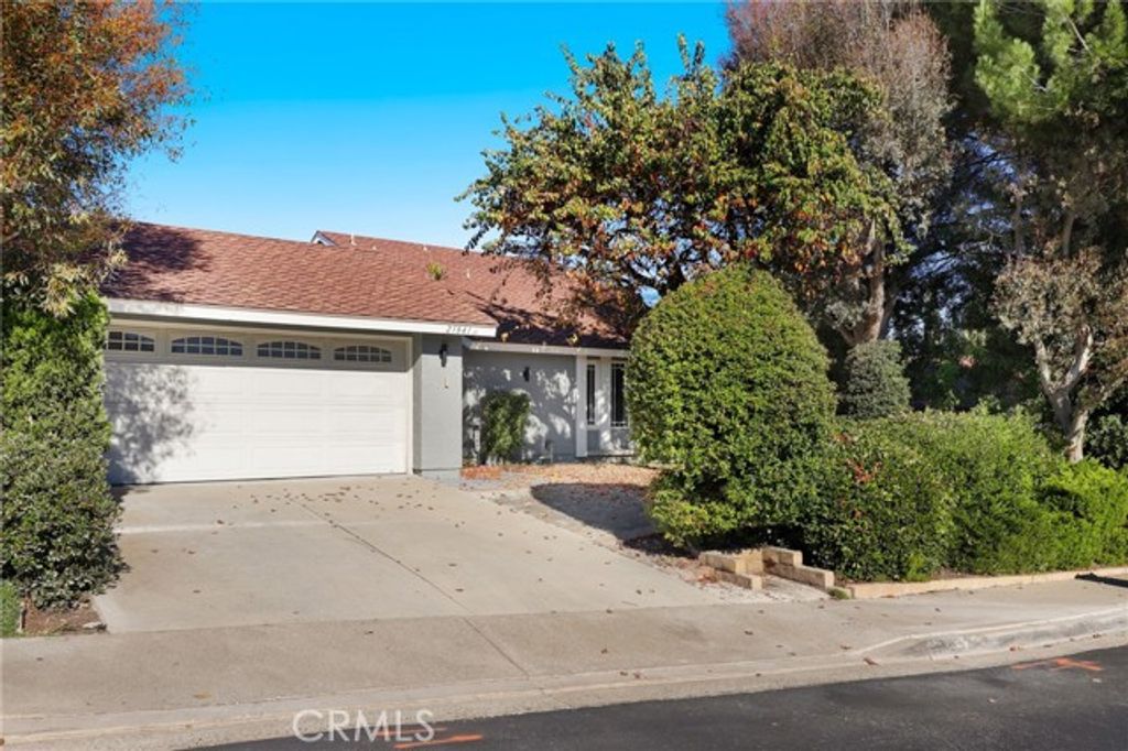 21841 Zuni, Lake Forest (el Toro), CA 92630