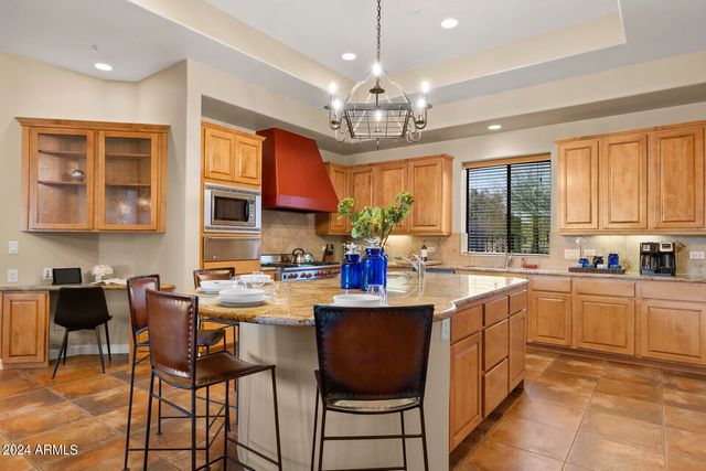 11362 E DALE Lane, Scottsdale, AZ 85262