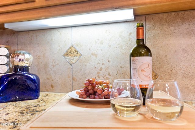 11362 E DALE Lane, Scottsdale, AZ 85262