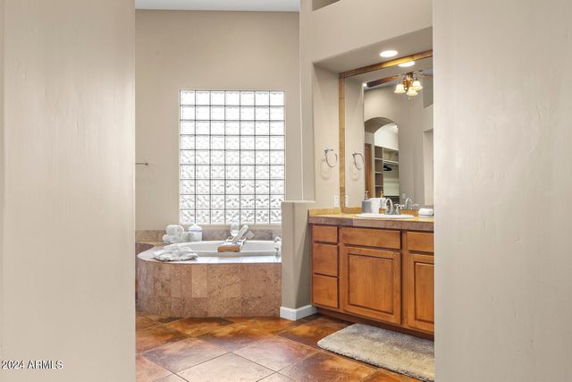 11362 E DALE Lane, Scottsdale, AZ 85262