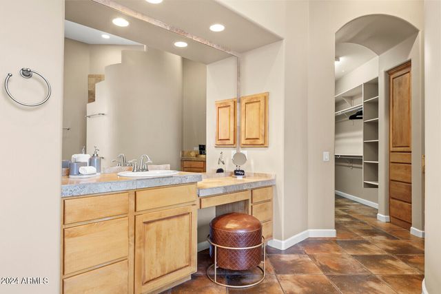 11362 E DALE Lane, Scottsdale, AZ 85262