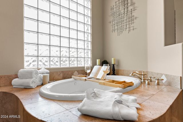 11362 E DALE Lane, Scottsdale, AZ 85262