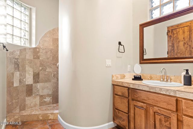 11362 E DALE Lane, Scottsdale, AZ 85262