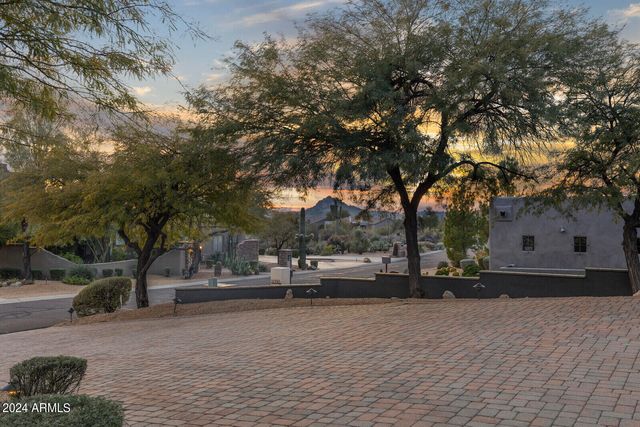 11362 E DALE Lane, Scottsdale, AZ 85262