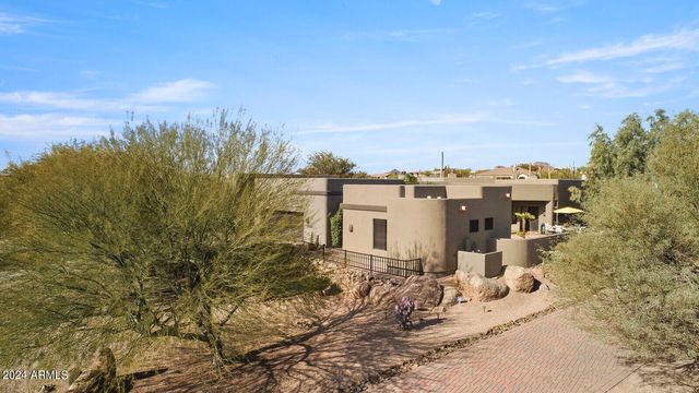 11362 E DALE Lane, Scottsdale, AZ 85262