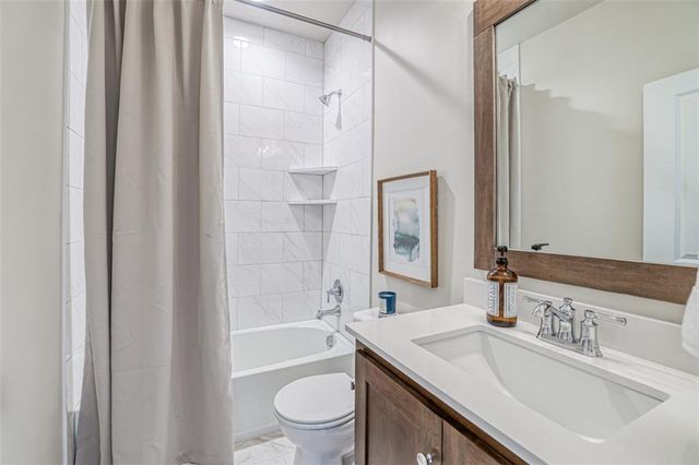 15365 W 173rd Terrace, Olathe, KS 66062