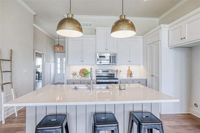 15365 W 173rd Terrace, Olathe, KS 66062