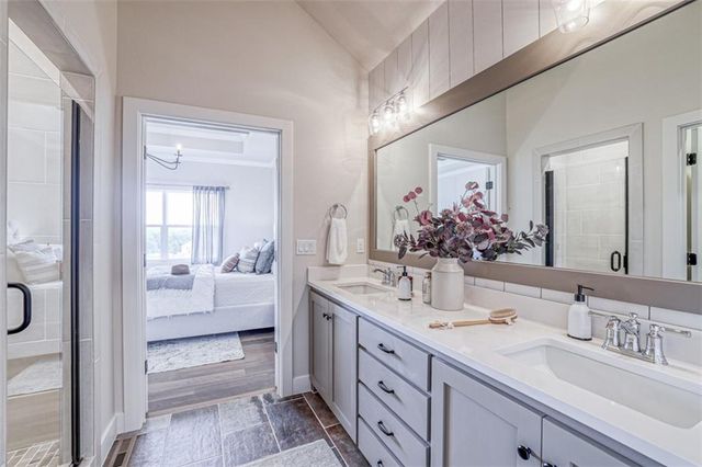 15365 W 173rd Terrace, Olathe, KS 66062