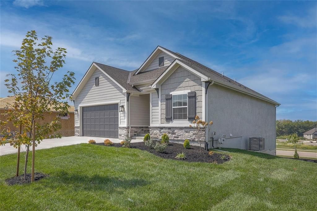 15365 W 173rd Terrace, Olathe, KS 66062