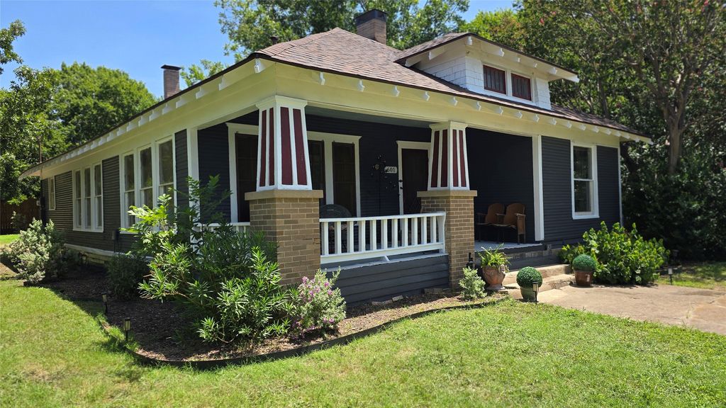 601 Oldham Street, Waxahachie, TX 75165