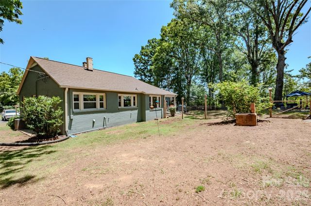 4847 Taylorsville Highway, Stony Point, NC 28678