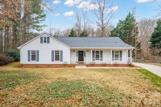 9500 Kent Village Drive, Charlotte, NC 28269