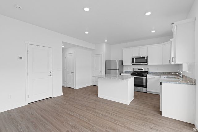 7200 SLICK ROCK WAY, Eagle Mountain, UT 84005