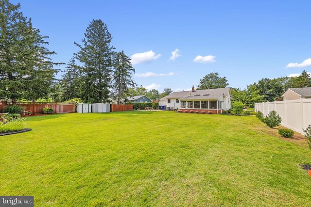 4 CHALFONT ST, Cinnaminson, NJ 08077