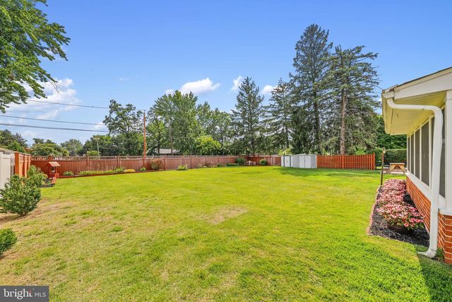 4 CHALFONT ST, Cinnaminson, NJ 08077