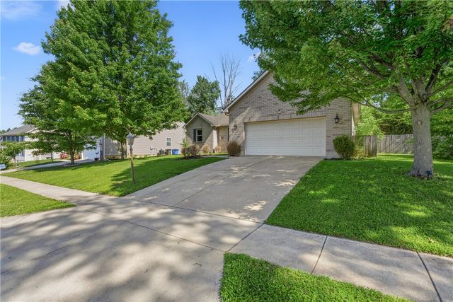 3955 Berrywood Drive, Huber Heights, OH 45424