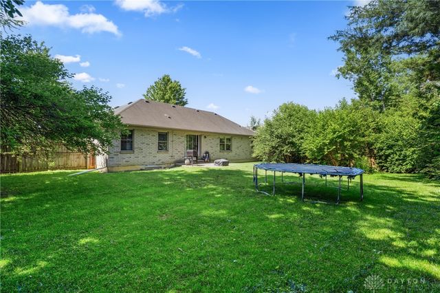 3955 Berrywood Drive, Huber Heights, OH 45424