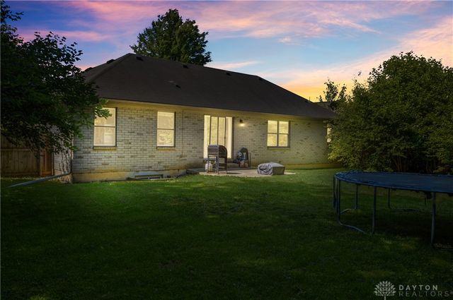 3955 Berrywood Drive, Huber Heights, OH 45424