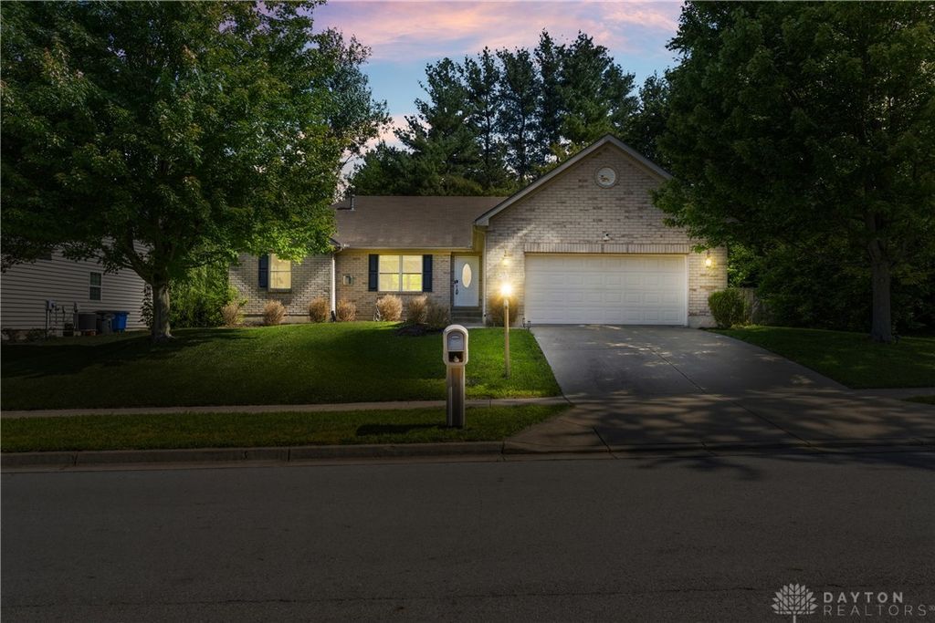 3955 Berrywood Drive, Huber Heights, OH 45424