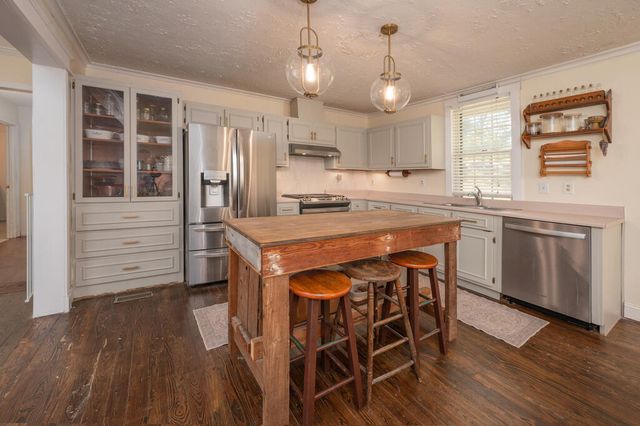1607 27th Avenue, Phenix City, AL 36870