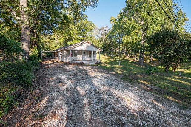 1607 27th Avenue, Phenix City, AL 36870
