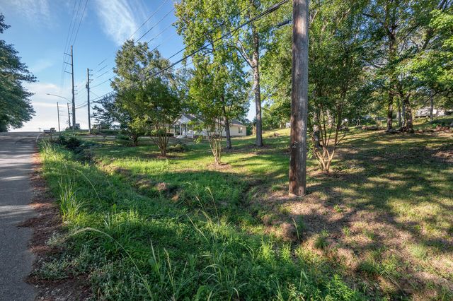 1607 27th Avenue, Phenix City, AL 36870