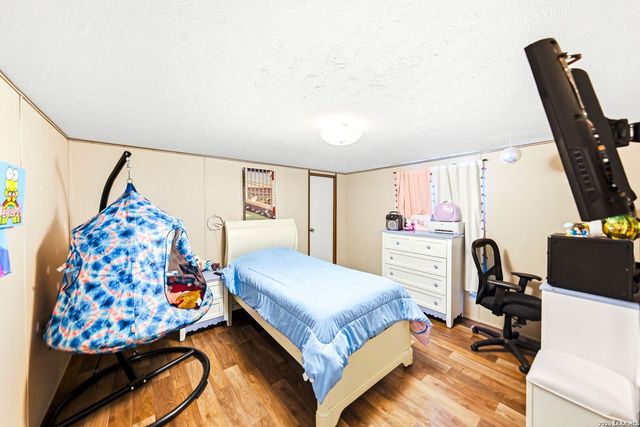 3907 ANAQUA DR, Elmendorf, TX 78112