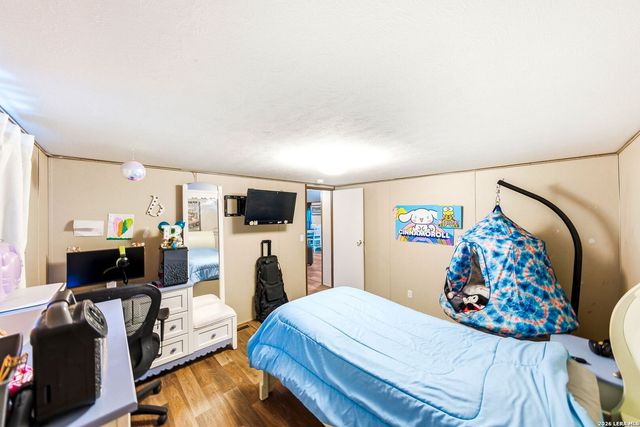 3907 ANAQUA DR, Elmendorf, TX 78112