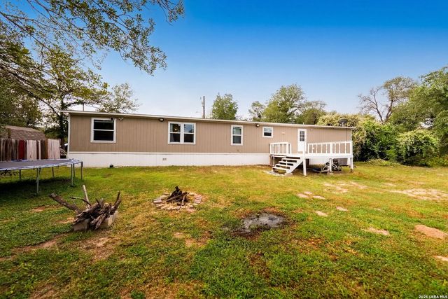 3907 ANAQUA DR, Elmendorf, TX 78112