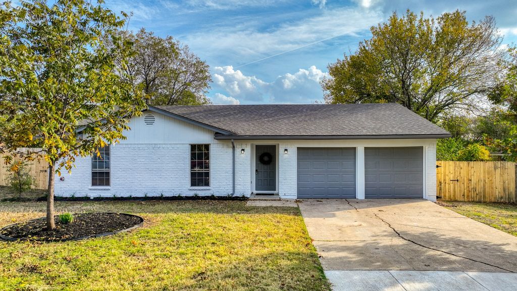 7704 Terry Drive, North Richland Hills, TX 76180